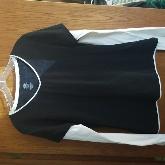 Long sleeve tshirt  sizeXL 14-16 - Picture 1 of 4